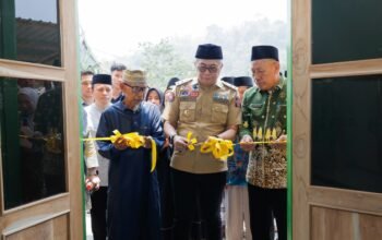 Wabup Barru Resmikan Mushalla Darul Muttaqin, Ajak Warga Makmurkan Rumah Ibadah