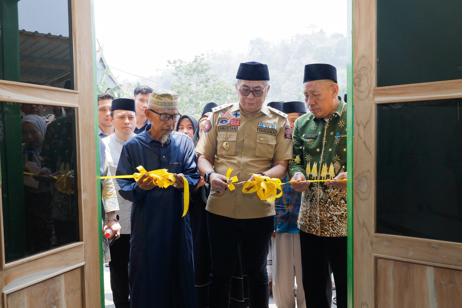 Wabup Barru Resmikan Mushalla Darul Muttaqin, Ajak Warga Makmurkan Rumah Ibadah